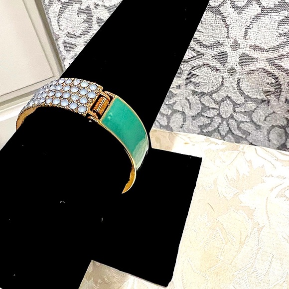 Pastel green with blue diamonds bangle! OS - Picture 3 of 8